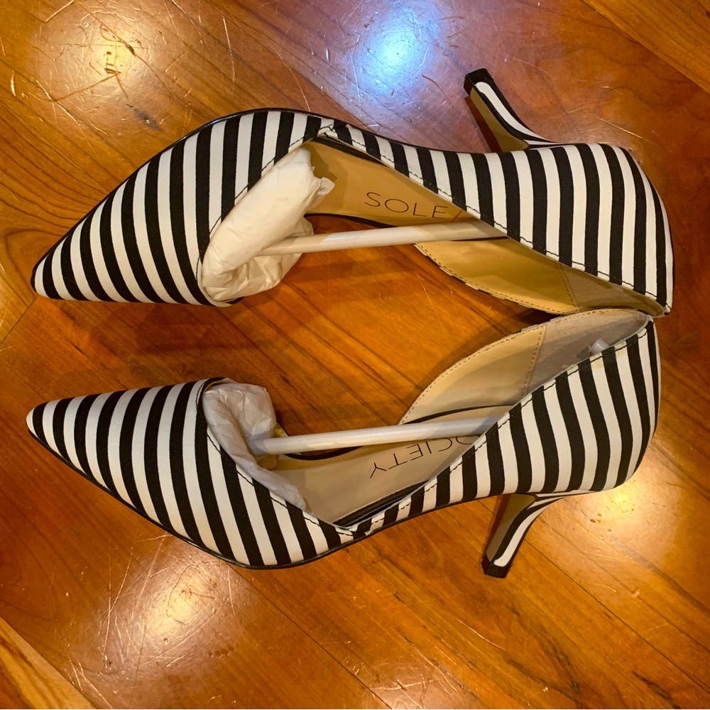 🔥NIB🔥 SOLE SOCIETY Jenn Black/White Stripe D'Orsay Heel / Size 8✨✨✨ - Picture 9 of 13